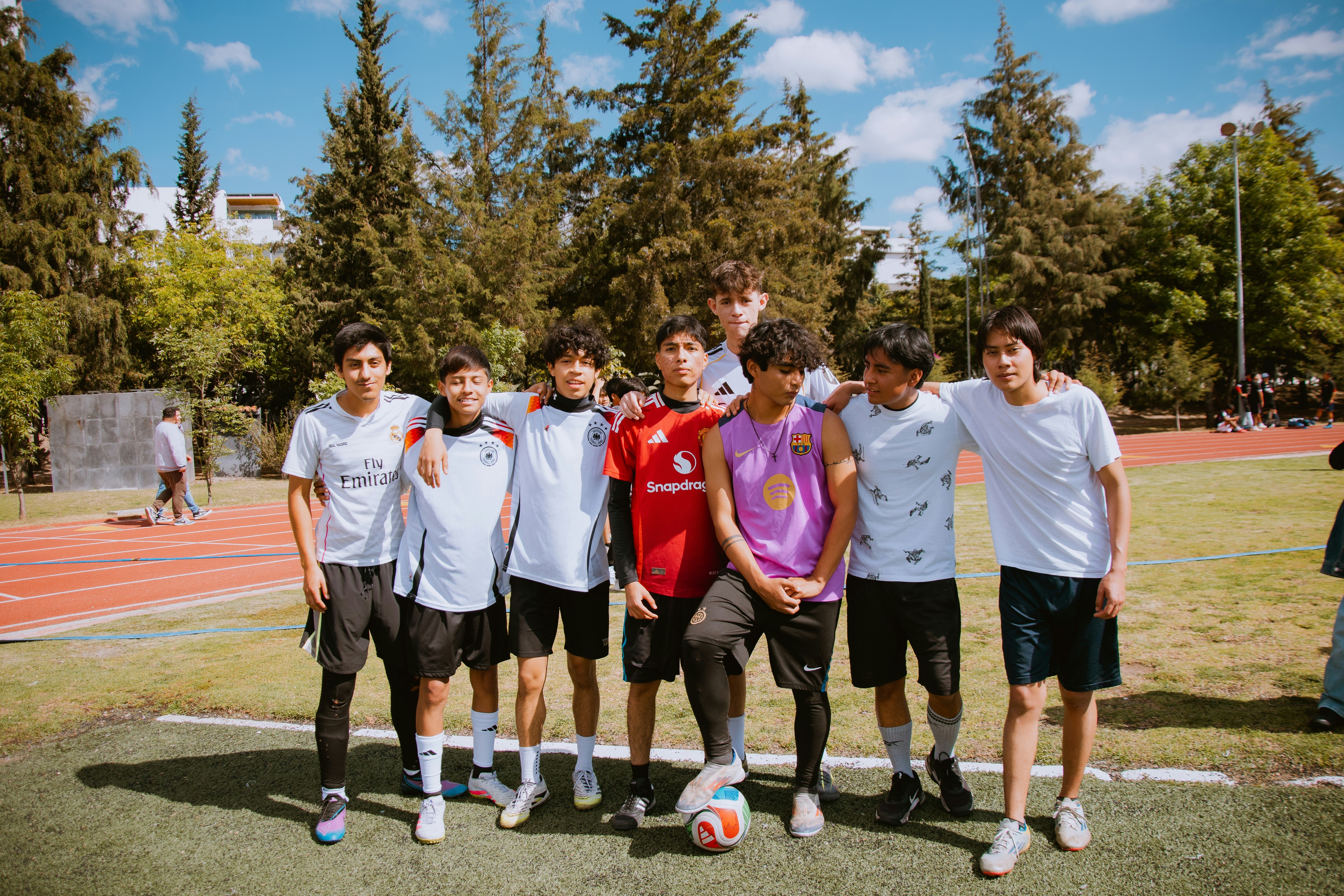 拉齐奥1-0逆转AC米兰，十号扎卡尼赛后评分居首，红黑军团无缘八强